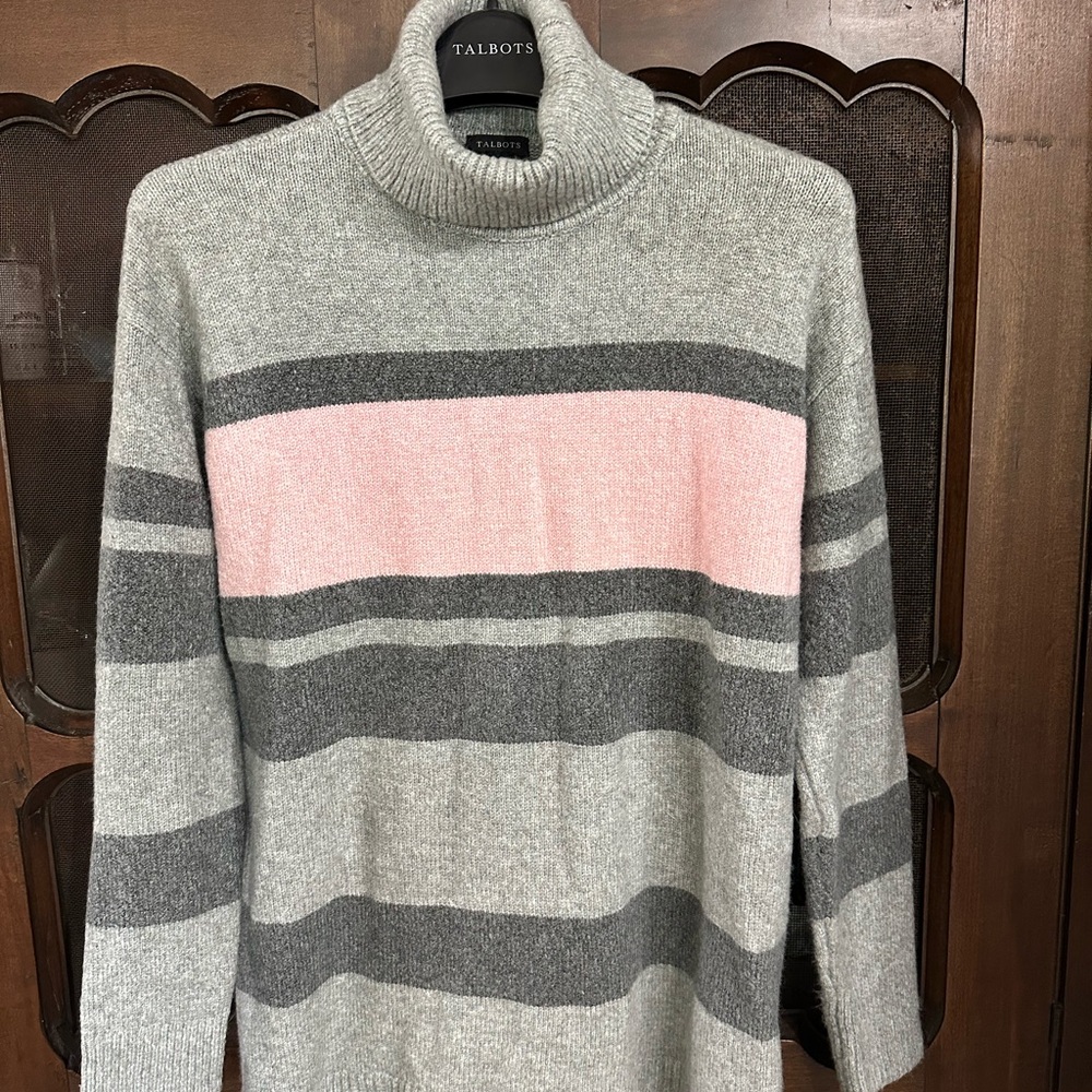 Talbots Women's Sweater in Gray and Pink Stripes
